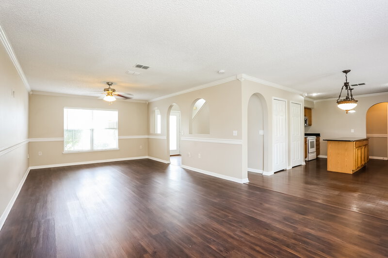 2,055/Mo, 7362 N High Bluff Rd Jacksonville, FL 32244 Living Room View