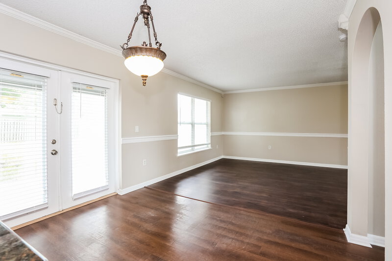 2,055/Mo, 7362 N High Bluff Rd Jacksonville, FL 32244 Dining Room View 2