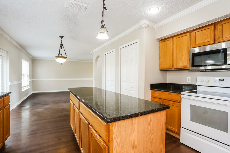 2,055/Mo, 7362 N High Bluff Rd Jacksonville, FL 32244 Kitchen View 2