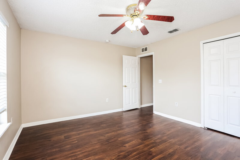 2,055/Mo, 7362 N High Bluff Rd Jacksonville, FL 32244 Bedroom View