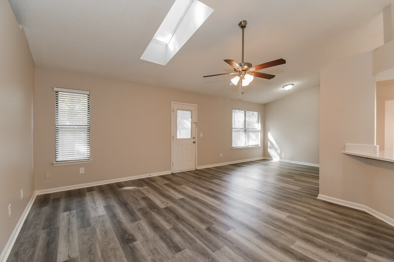 1,760/Mo, 7902 Collins Ridge Blvd Jacksonville, FL 32244 Living Room View 2