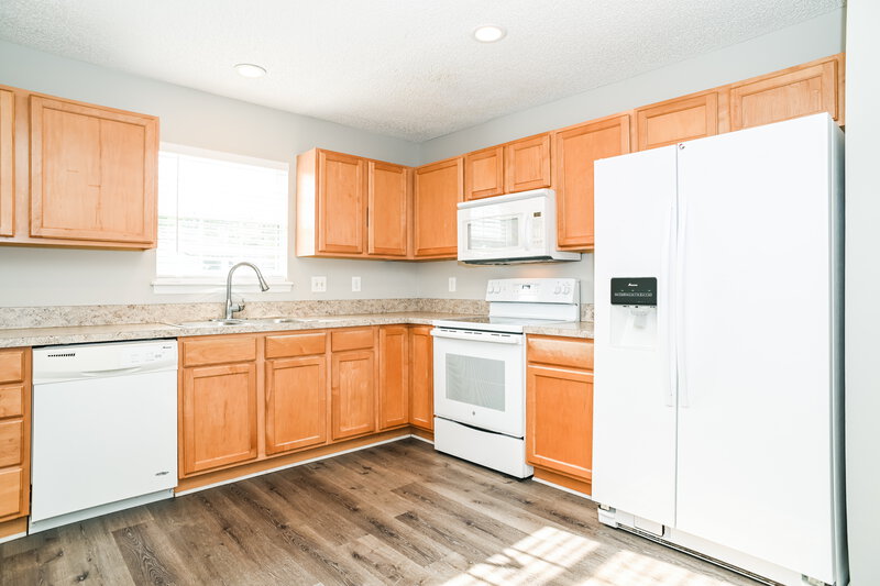 1,685/Mo, 1314 Forbes St Green Cove Springs, FL 32043 Kitchen View