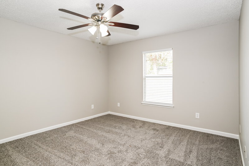 1,685/Mo, 1314 Forbes St Green Cove Springs, FL 32043 Main Bedroom View
