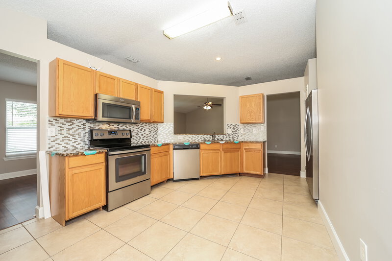 2,145/Mo, 12146 Longmont Ln S Jacksonville, FL 32246 Kitchen View