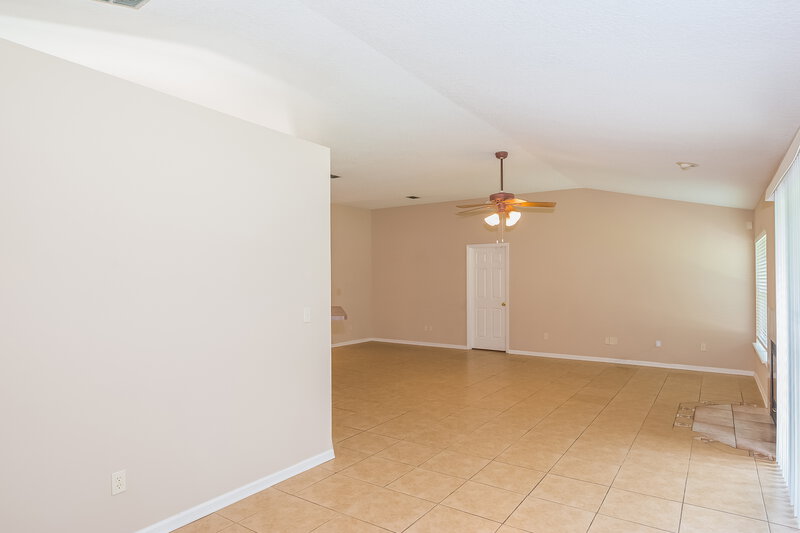 2,485/Mo, 644 Southern Lily Dr Saint Johns, FL 32259 Living Room View 4