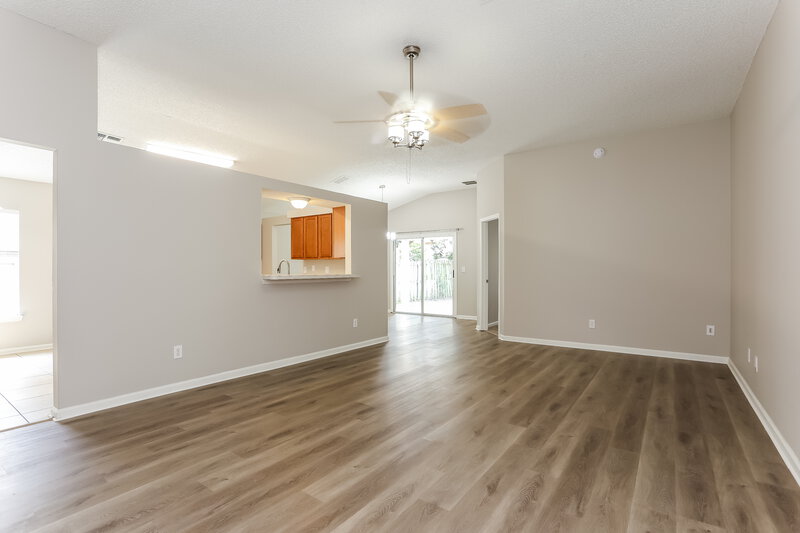 2,075/Mo, 854 S Lilac Loop Saint Johns, FL 32259 Living Room View 2