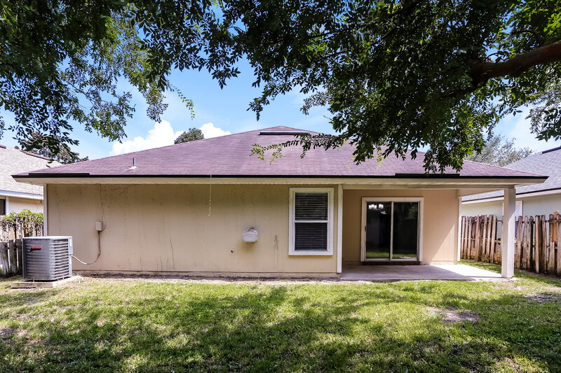 2,075/Mo, 854 S Lilac Loop Saint Johns, FL 32259 Rear View