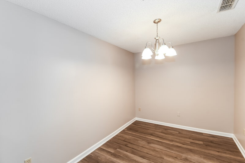 1,715/Mo, 3212 Trishas Ct Green Cove Springs, FL 32043 Dining Room View 2