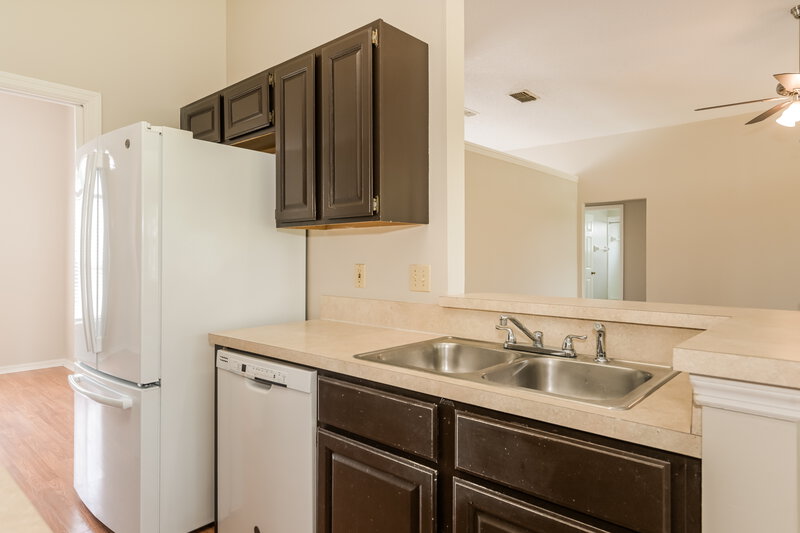 1,990/Mo, 9157 Camshire Dr Jacksonville, FL 32244 Kitchen View