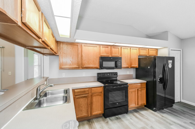 1,785/Mo, 10335 Homard Blvd N Jacksonville, FL 32225 Kitchen View