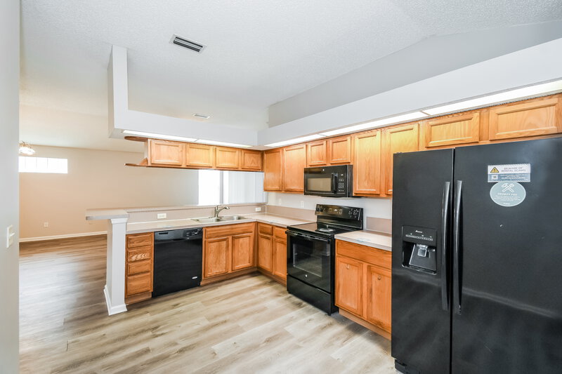 1,785/Mo, 10335 Homard Blvd N Jacksonville, FL 32225 Kitchen View 2