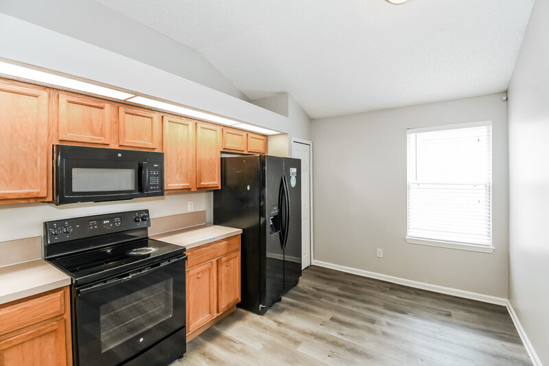 1,785/Mo, 10335 Homard Blvd N Jacksonville, FL 32225 Kitchen View 3