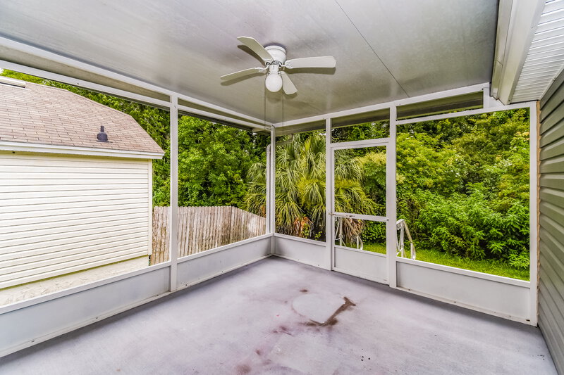 1,785/Mo, 10335 Homard Blvd N Jacksonville, FL 32225 Sun Room View
