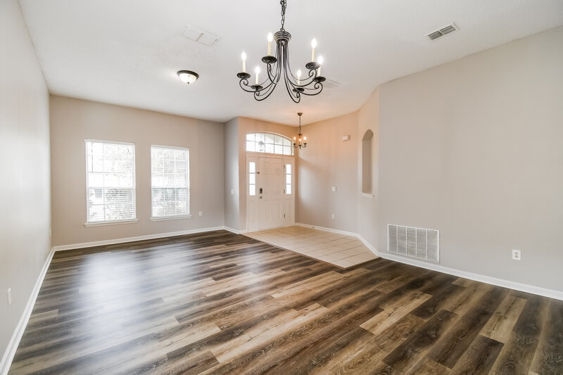 2,075/Mo, 3953 Leatherwood Dr Orange Park, FL 32065 Dining Room View 2