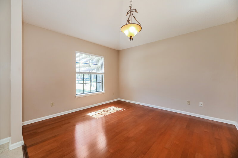 2,245/Mo, 852 W American Eagle Dr St Augustine, FL 32092 Dining Room View