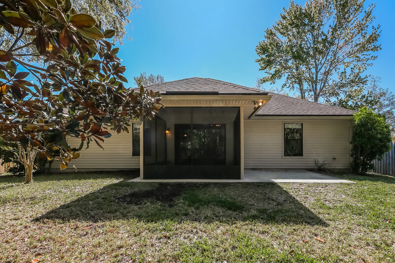 2,245/Mo, 852 W American Eagle Dr St Augustine, FL 32092 Rear View 2