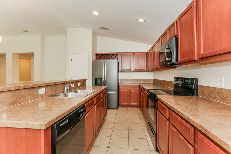 1,985/Mo, 2274 Tyson Lake Dr Jacksonville, FL 32221 Kitchen View
