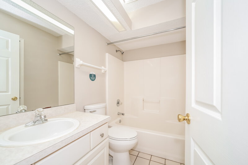 2,370/Mo, 2429 Egrets Glade Dr Jacksonville, FL 32224 Bathroom View