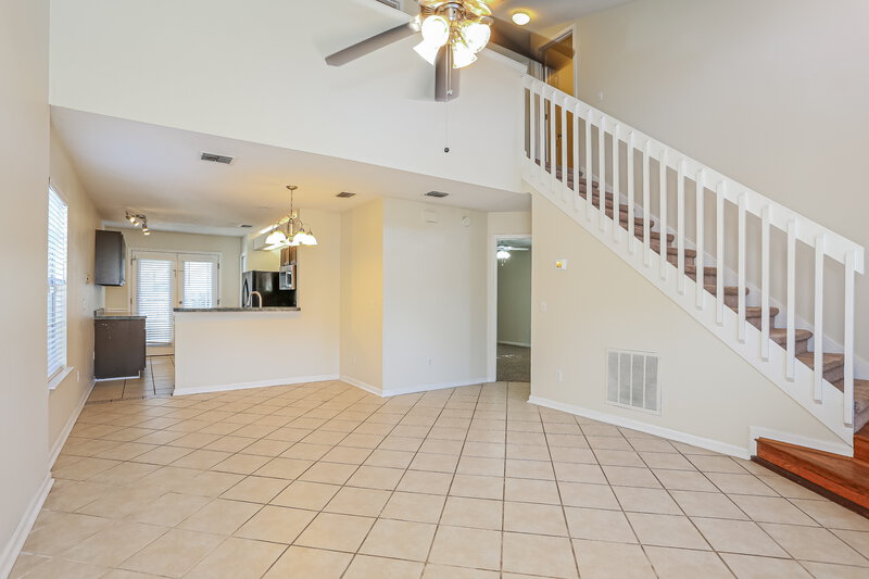 1,940/Mo, 9591 Sugar Hollow Ln Jacksonville, FL 32256 Living Room View