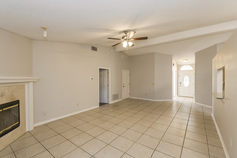 2,190/Mo, 12401 Nesting Eagles Way Jacksonville, FL 32225 Living Room View 2
