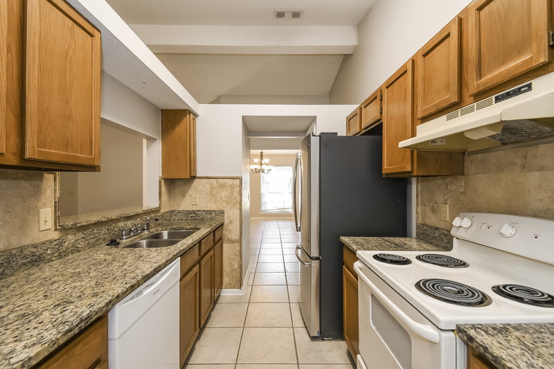 2,190/Mo, 12401 Nesting Eagles Way Jacksonville, FL 32225 Kitchen View 2