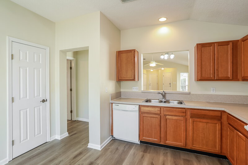 1,675/Mo, 3942 Pebble Brooke Cir Orange Park, FL 32065 Kitchen View 2