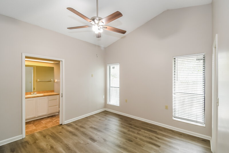 1,735/Mo, 1373 Rose Hill Dr E Jacksonville, FL 32221 Main Bedroom View