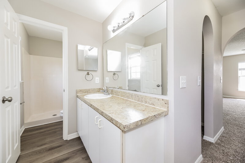 2,065/Mo, 1401 Runes Ct Middleburg, FL 32068 Main Bathroom View