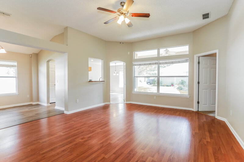 1,720/Mo, 8059 Carisbrook Ct Jacksonville, FL 32244 Living Room View 2