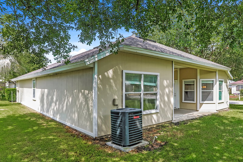 1,720/Mo, 8059 Carisbrook Ct Jacksonville, FL 32244 Rear View 2