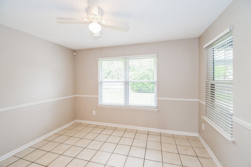2,240/Mo, 3303 Hampstead Dr Jacksonville, FL 32225 Dining Room View