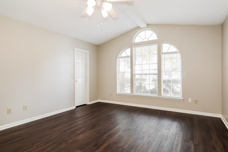 2,560/Mo, 7746 Spring Branch Dr N Jacksonville, FL 32221 Main Bedroom View