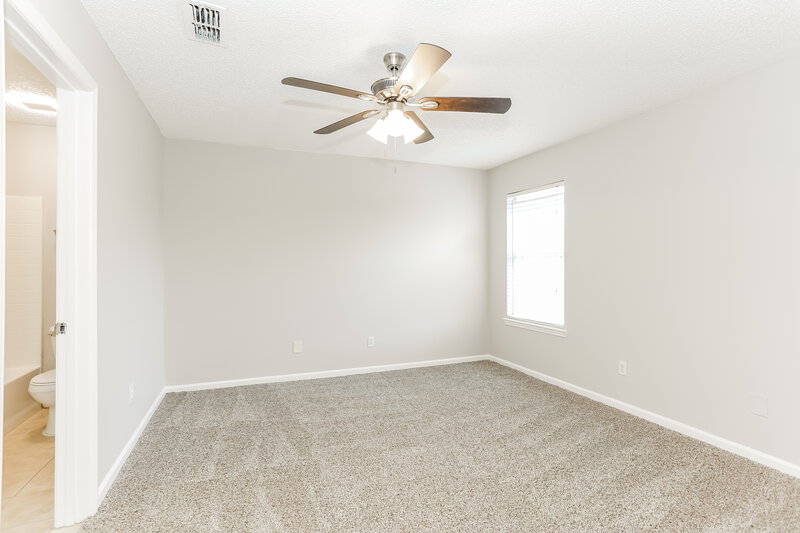 0/Mo, 3388 Volley Dr Jacksonville, FL 32277 Main Bedroom View 2