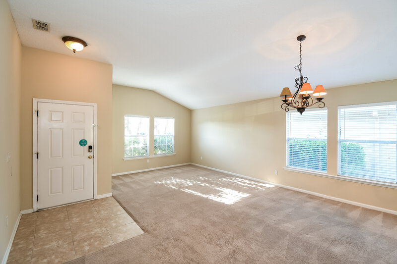 2,235/Mo, 3543 Shrewsbury Dr Jacksonville, FL 32226 Den View