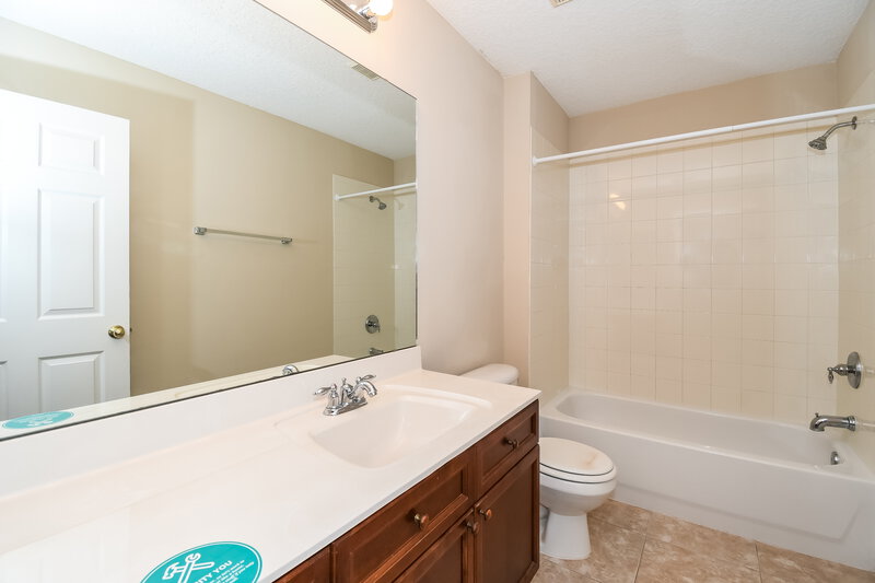 2,235/Mo, 3543 Shrewsbury Dr Jacksonville, FL 32226 Bathroom View