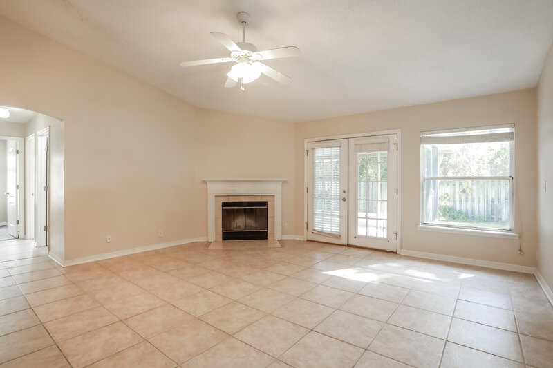 3,040/Mo, 12306 Bucks Harbor Dr S Jacksonville, FL 32225 Living Room View