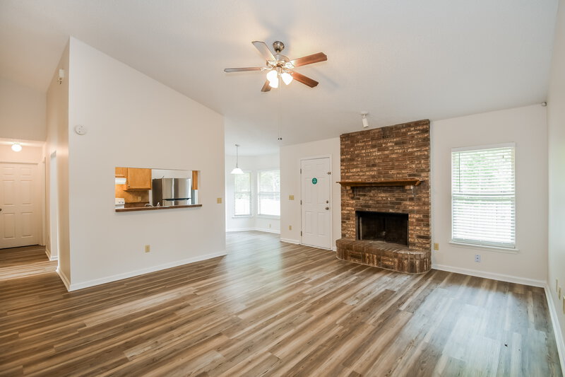 2,035/Mo, 283 Springfield Ct Orange Park, FL 32073 Living Room View