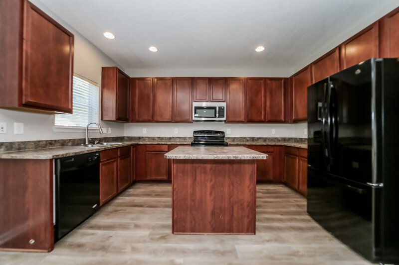 3,490/Mo, 2714 Wood Stork Trl Orange Park, FL 32073 Kitchen View