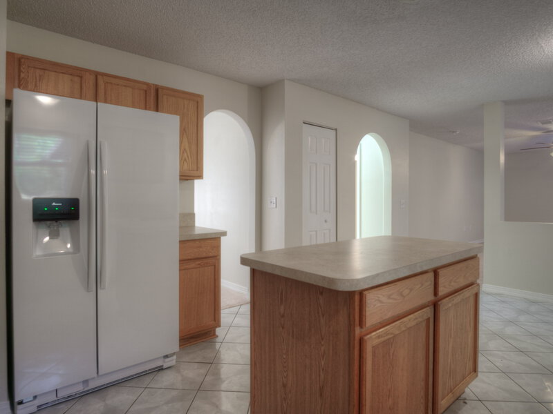 2,260/Mo, 12428 Hickory Forest Rd Jacksonville, FL 32226 Kitchen View 3