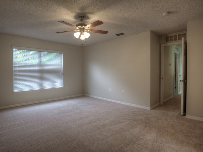 2,260/Mo, 12428 Hickory Forest Rd Jacksonville, FL 32226 Master Bedroom View 2