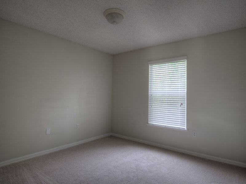 2,260/Mo, 12428 Hickory Forest Rd Jacksonville, FL 32226 Standard Bed View 2