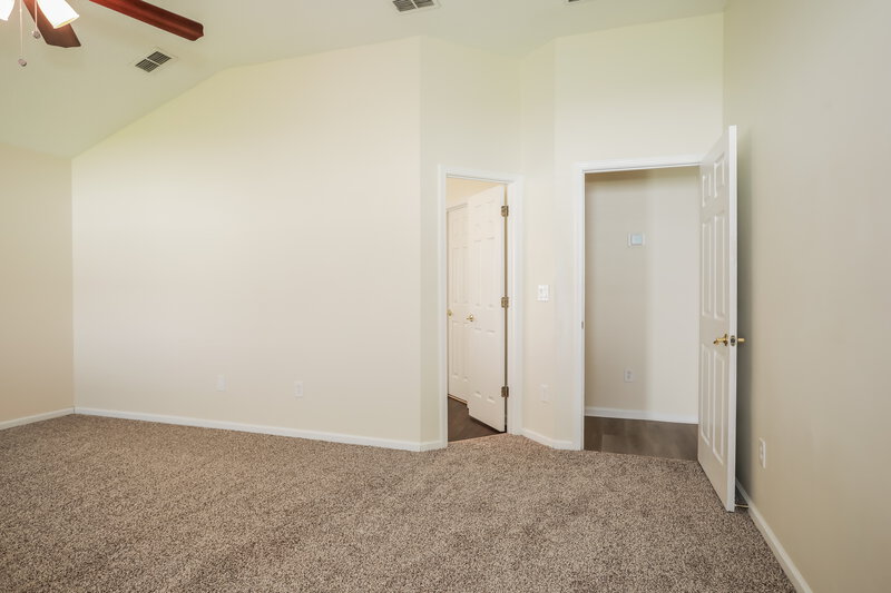 2,305/Mo, 3460 Live Oak Hollow Dr Orange Park, FL 32065 Main Bedroom View 2