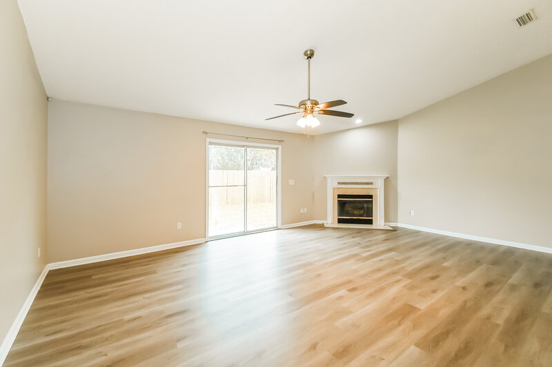 2,235/Mo, 3794 Blackthorn Ct Orange Park, FL 32073 Living Room View