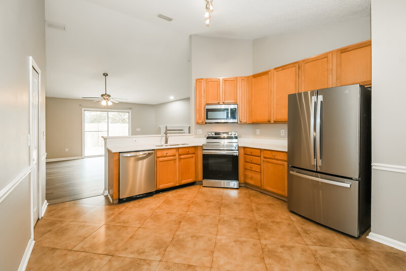 2,235/Mo, 3794 Blackthorn Ct Orange Park, FL 32073 Kitchen View