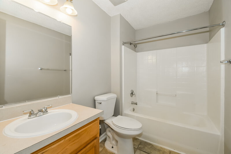 2,235/Mo, 3794 Blackthorn Ct Orange Park, FL 32073 Bathroom View