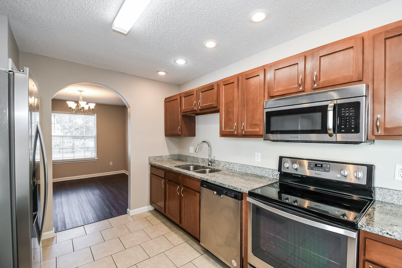1,955/Mo, 8217 Glasgow Ct Jacksonville, FL 32244 Kitchen View