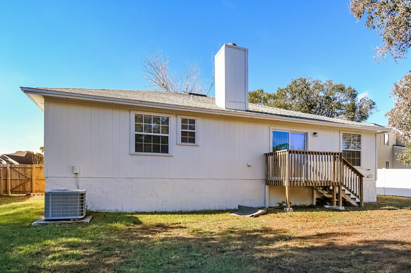 1,955/Mo, 8217 Glasgow Ct Jacksonville, FL 32244 Rear View