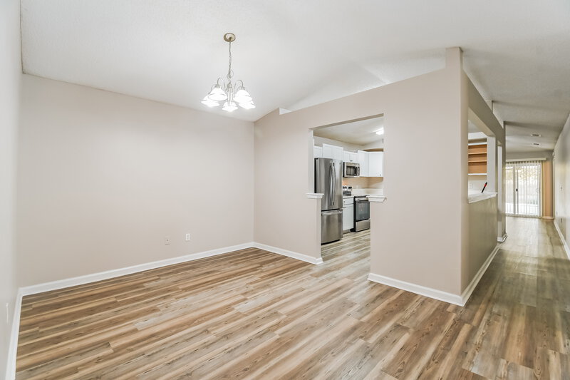 2,055/Mo, 11182 Mikris Dr S Jacksonville, FL 32225 Dining Room View