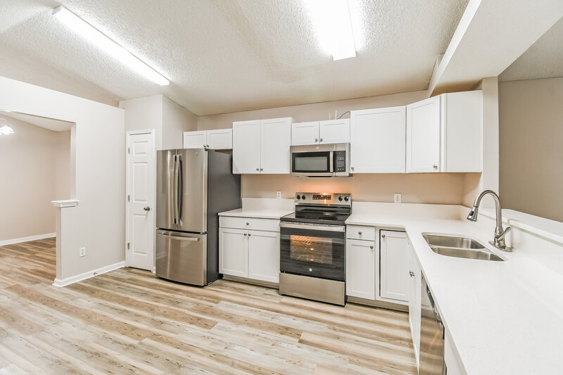 2,055/Mo, 11182 Mikris Dr S Jacksonville, FL 32225 Kitchen View