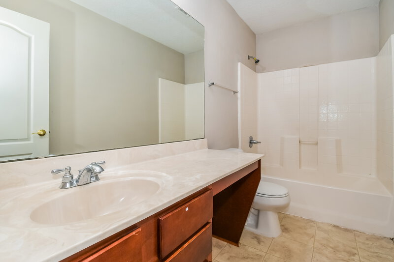 2,430/Mo, 1179 Morning Light Rd Jacksonville, FL 32218 Bathroom View
